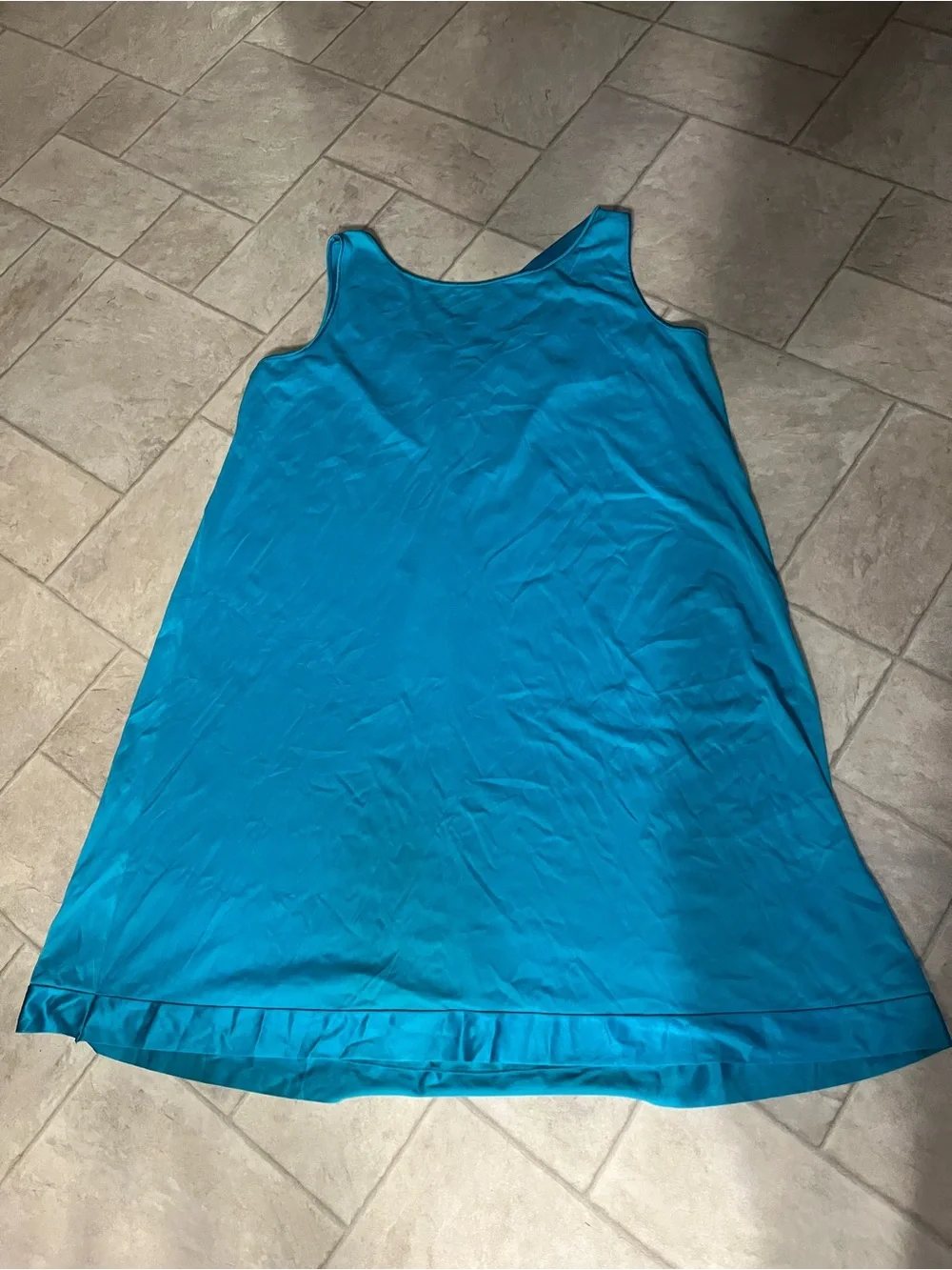Vanity Fair women’s XL teal blue sleeveless nylon nightgown.